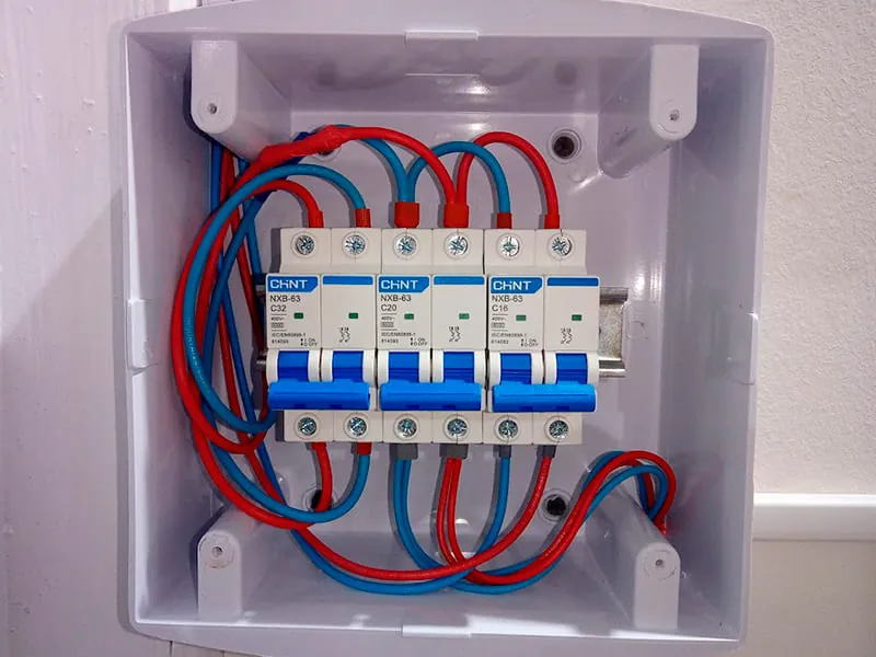Armado de tablero seccional