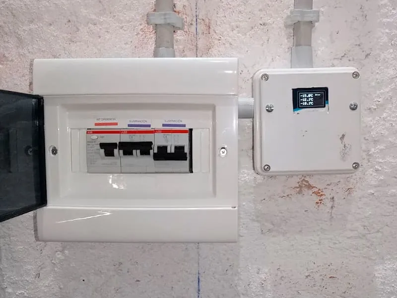 Tablero seccional con datalogger para cámara de frío